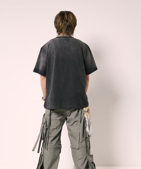 "Heartless" Tシャツ