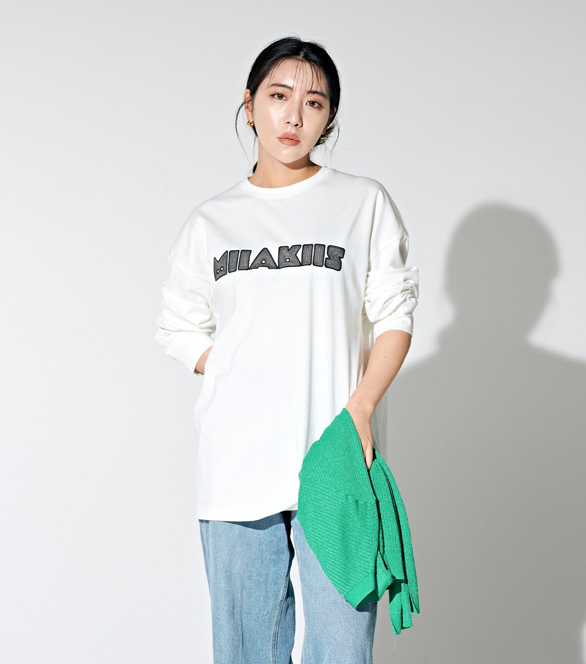 チェーンロゴ刺繍ロンT | Miiakiis Official Store チェーンロゴ刺繍ロンT | Miiakiis Official Store