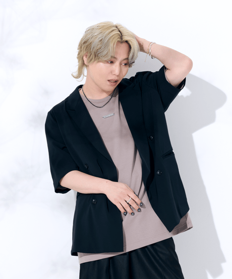MiiakiisプレートTシャツ