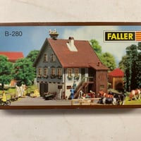 オールドタウン ウォールセット(Faller N 232355) Amazon.co.jp: Faller 232355 オールドタウン ウォール N