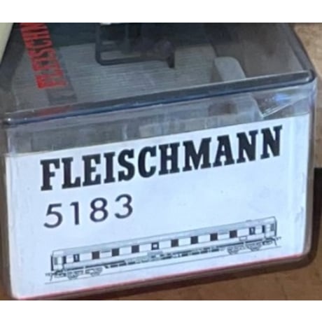 鉄道模型 Fleischmann 4722 OeBB BR5022 DESIRO Fleischmann N 86 7422 K Dieseltriebzug Desiro DSB mit DSS in