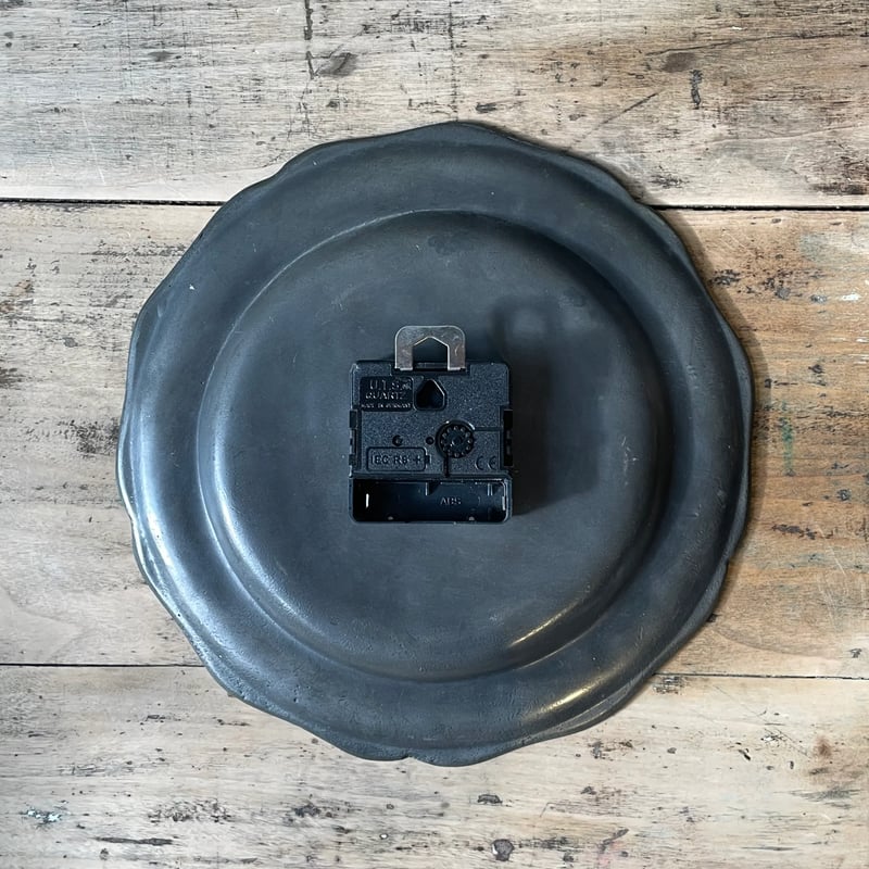 アンティーク　ピューター　花リム　壁掛け時計 アンティークピューター花リム壁掛け時計