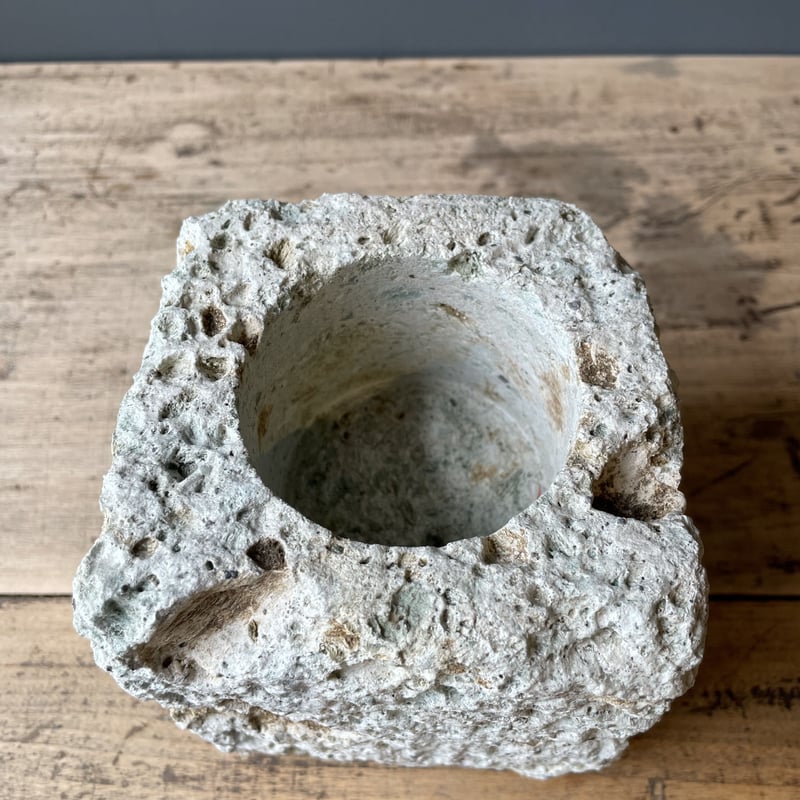 未使用☆イタリア/ITALGARDEN ベルサイユ 大理石粒混 特大 プランター 未使用☆イタリア/ITALGARDEN ベルサイユ 大理石粒混 特大 プランター