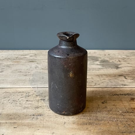 ブラック陶器ボトル　イギリスアンティーク　②
