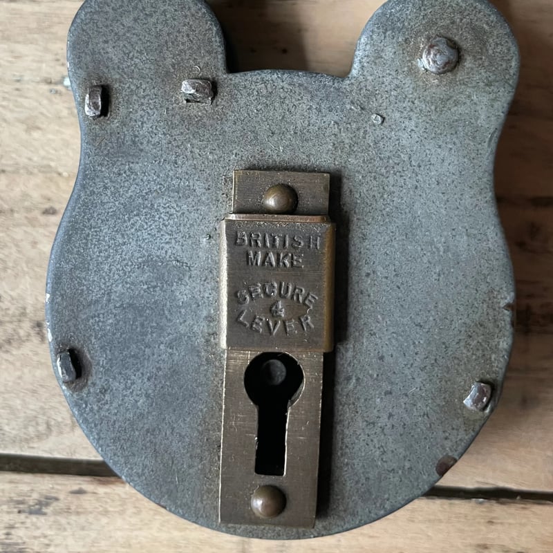 クマ型 南京錠 イギリスアンティーク | OGISHIMA COFFEE Antiques クマ型 南京錠 イギリスアンティーク | OGISHIMA COFFEE Antiques