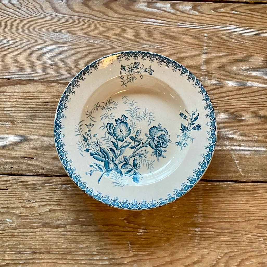 BOCH社BF時代「GIROFLEE」 プレート 23㎝ ベルギーアンティーク | OGISH