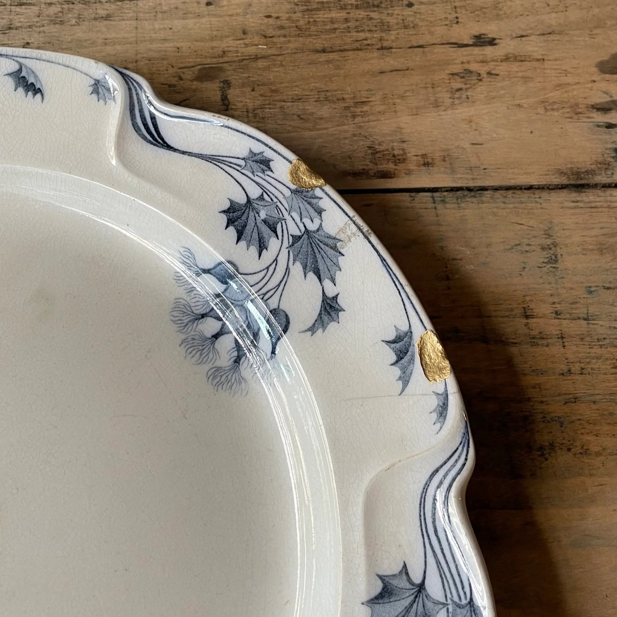 Villeroy & Boch 金継ぎ 花柄花リムプレート 32.5㎝ フランス