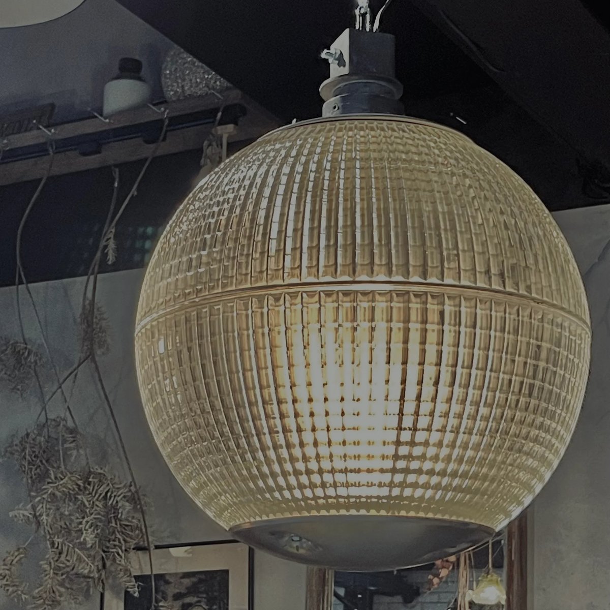 HOLOPHANE(ホロフェーン）社製 ガラスペンダントライト ② | OGISHIMA