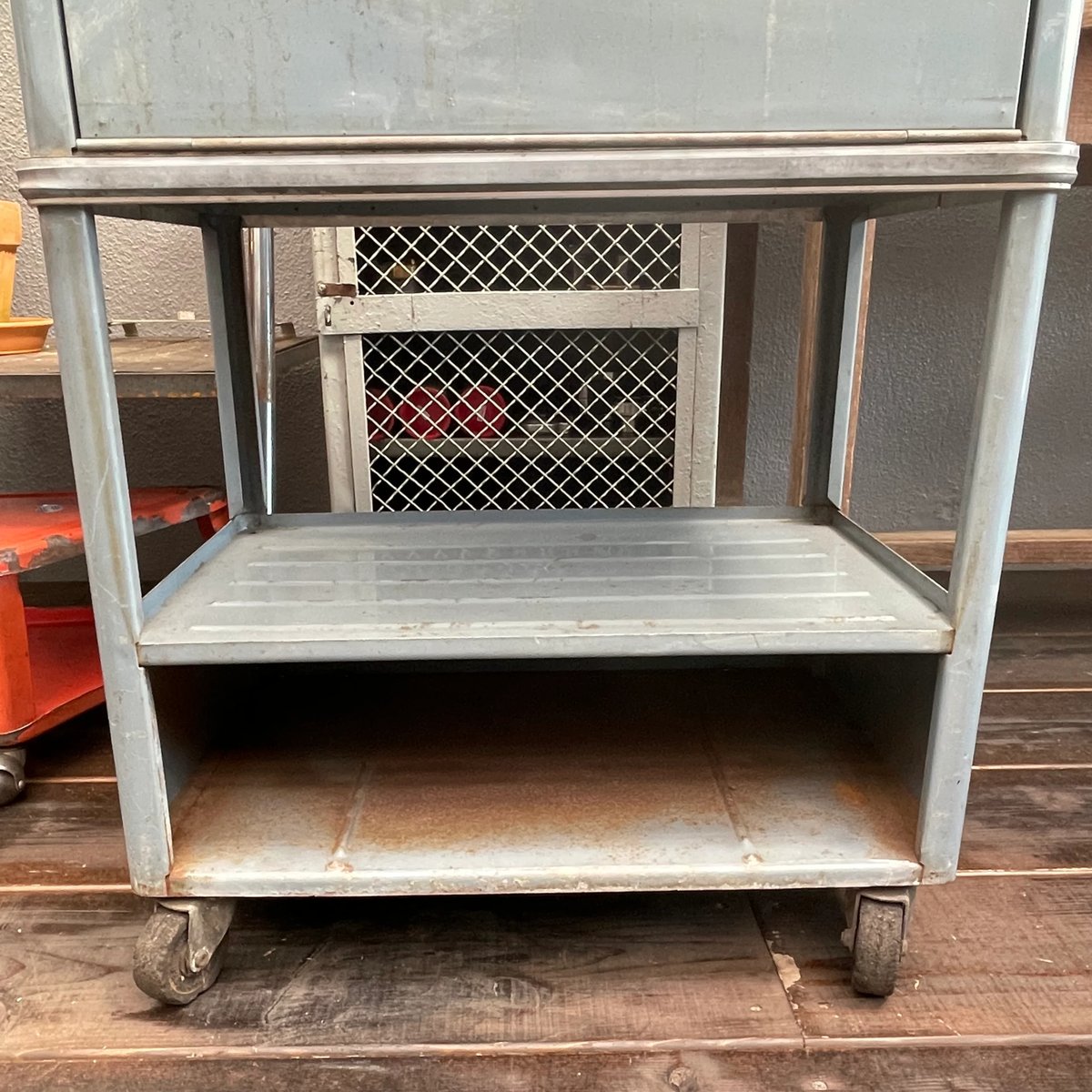 アンティークビンテージワゴンキャスター付き fit=scale-down,w=1200