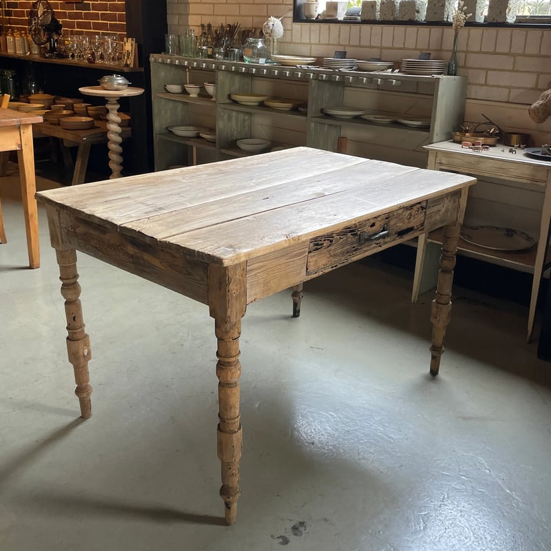 木製テーブル フランスアンティーク ③ | OGISHIMA COFFEE Antiques