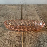 ビンテージ　ピンクガラス　オーバルディッシュ 小