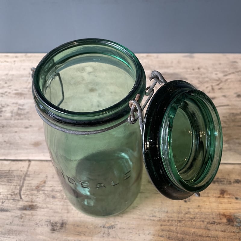 L'IDEALE 蓋付きガラス保存瓶 1L フランスアンティーク