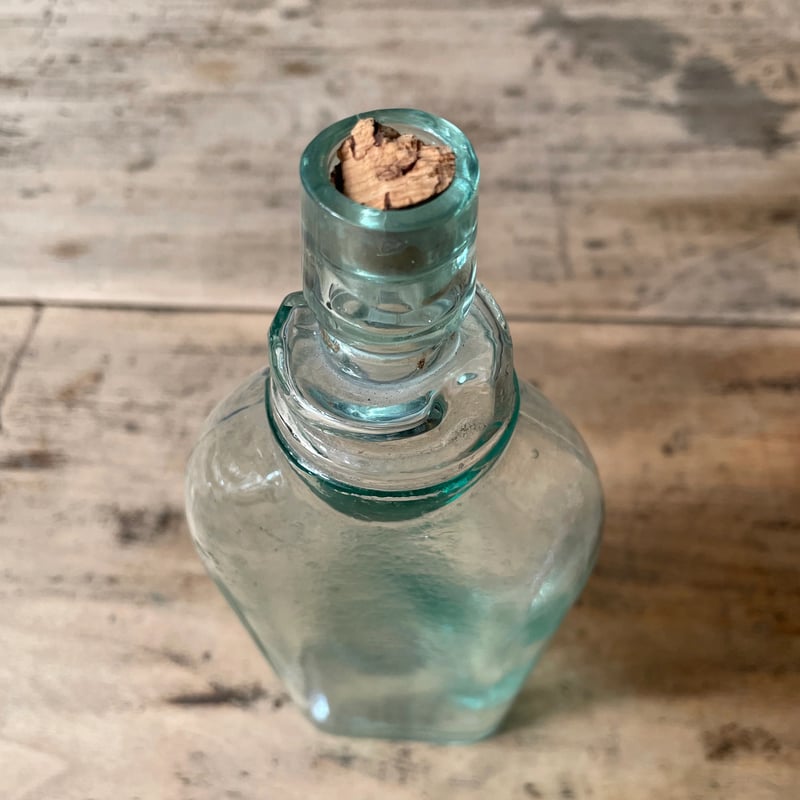 ガラス瓶 中型 クラシックアンティーク コルク栓ガラス瓶 フランスアンティーク | OGISHIMA COFFEE Antiques