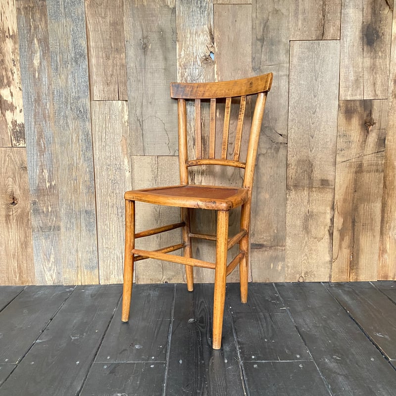 木製カフェチェア 座面パンチング フランスアンティーク ㉚ | OGISHIMA