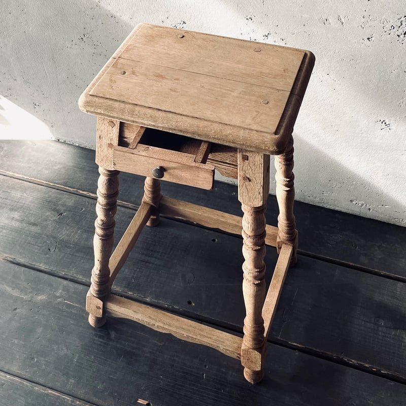 木製 スツール 花台 フランスアンティーク ② | OGISHIMA COFFEE Antiques