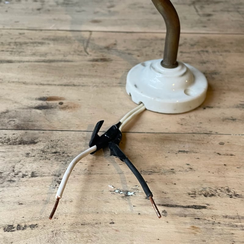 【貴重】仏20s ヴィンテージランプ made in France DSC04263.jpg?v=1596806345&