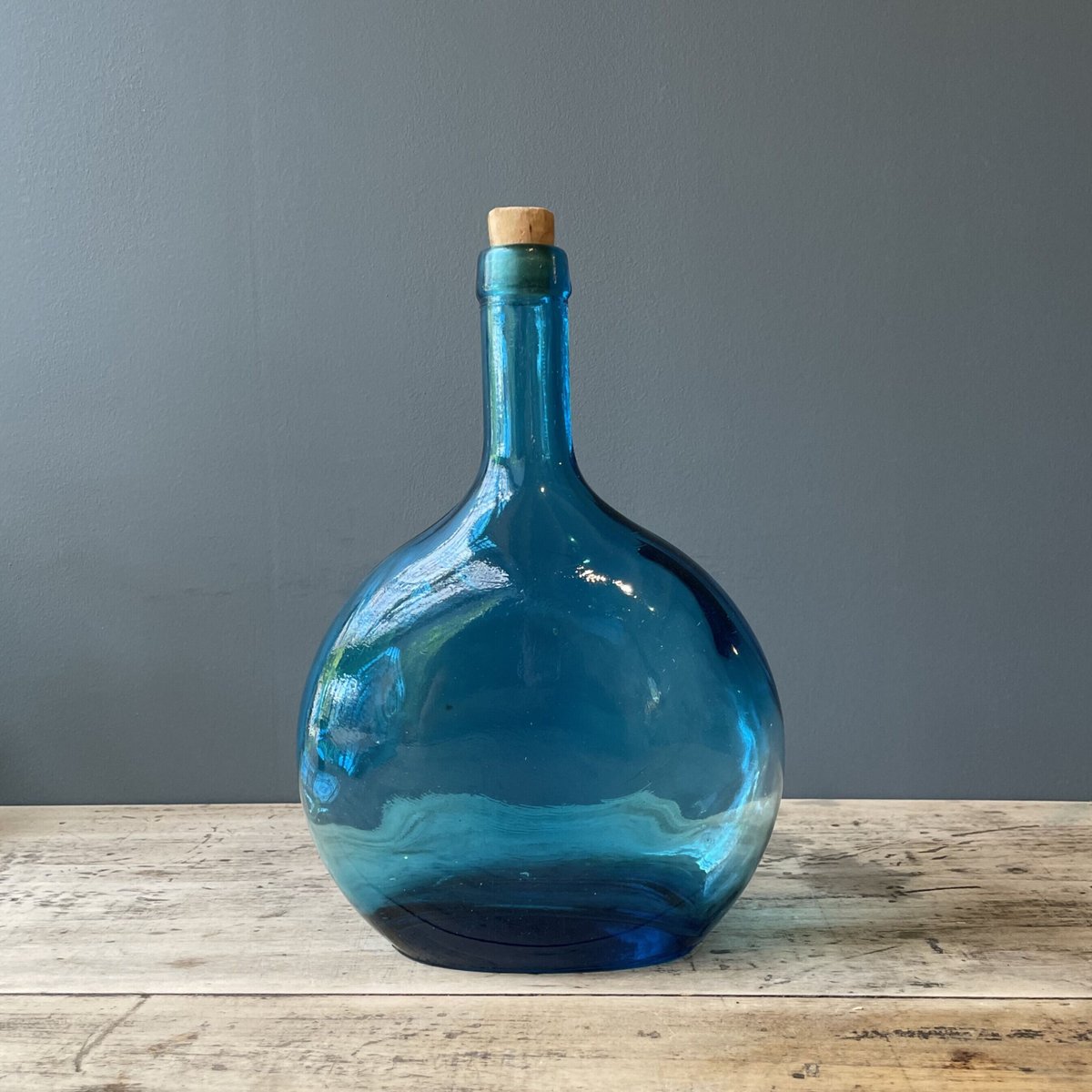 ブルーのガラス瓶 フランスアンティーク | OGISHIMA COFFEE Antiques