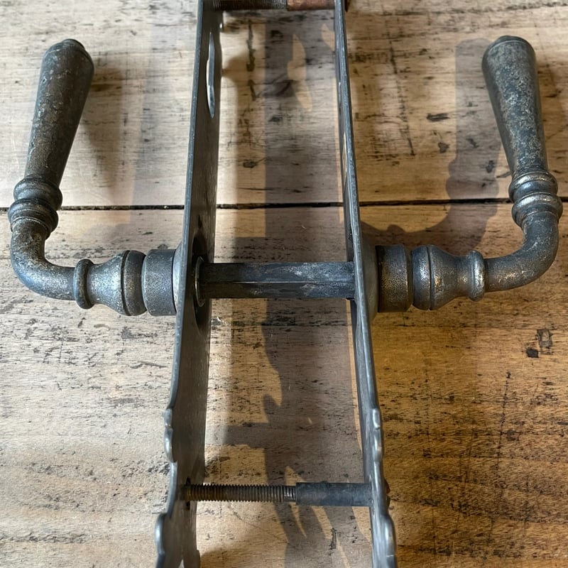 アイアン製ドアハンドル フランスアンティーク | OGISHIMA COFFEE Antiques