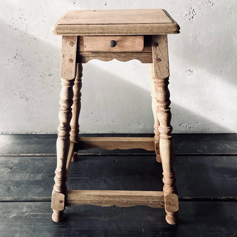 木製 スツール 花台 フランスアンティーク ② | OGISHIMA COFFEE Antiques
