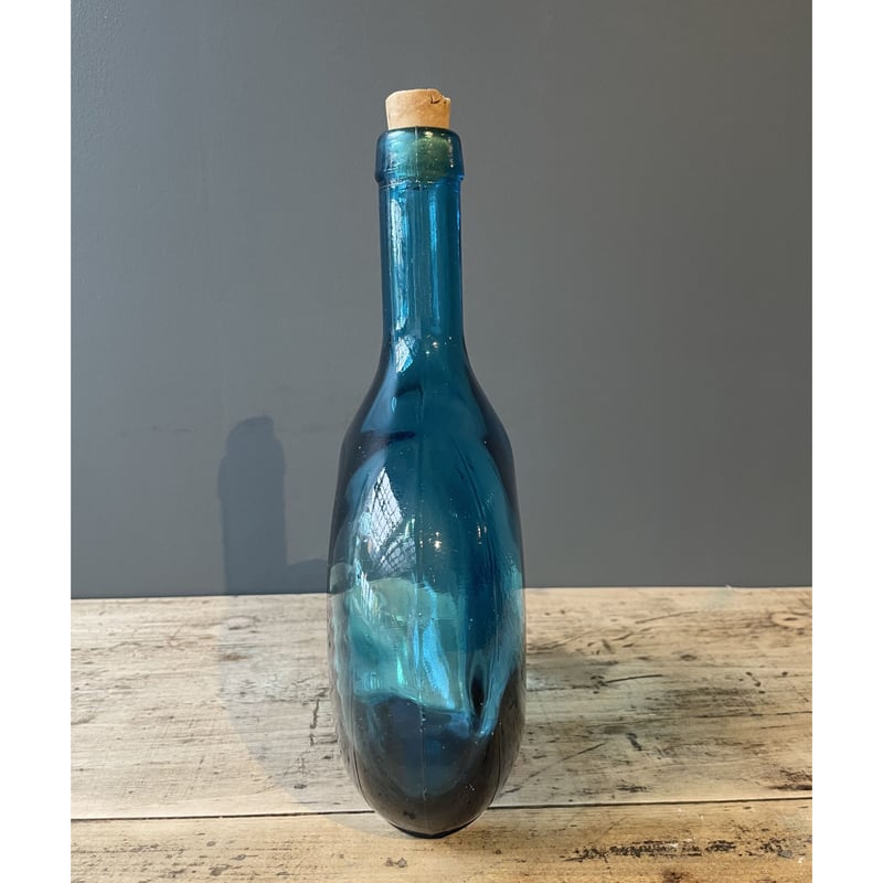 ブルーのガラス瓶 フランスアンティーク | OGISHIMA COFFEE Antiques