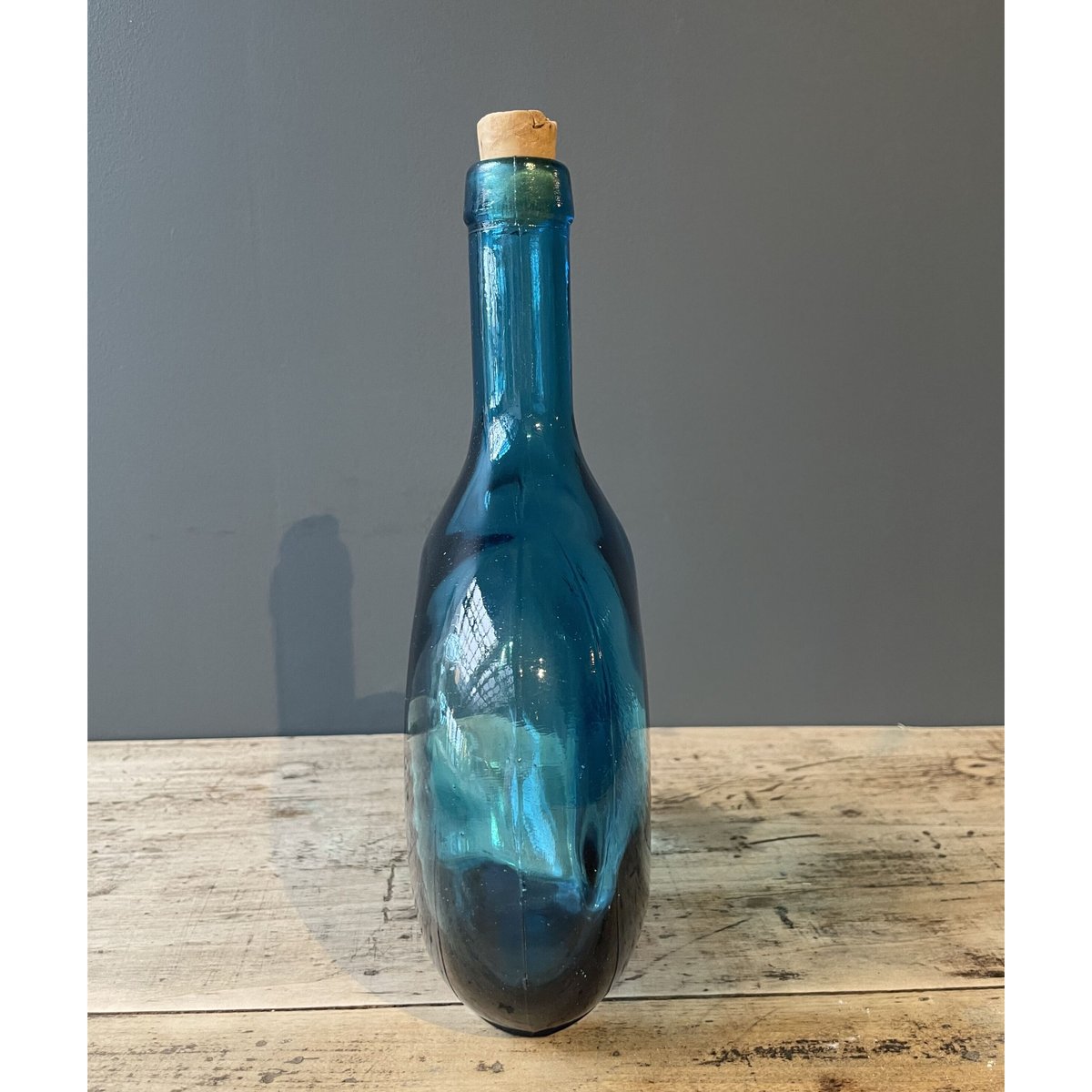 ブルーのガラス瓶 フランスアンティーク | OGISHIMA COFFEE Antiques