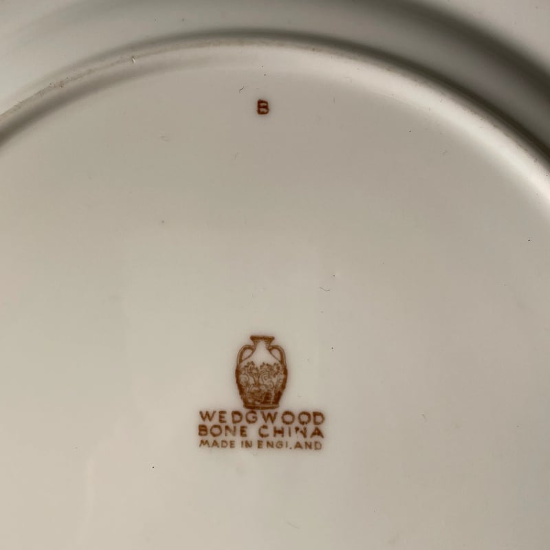 WEDGWOOD BONE CHINA プレート 27.5㎝ イギリスビンテージ ⑥ | OG