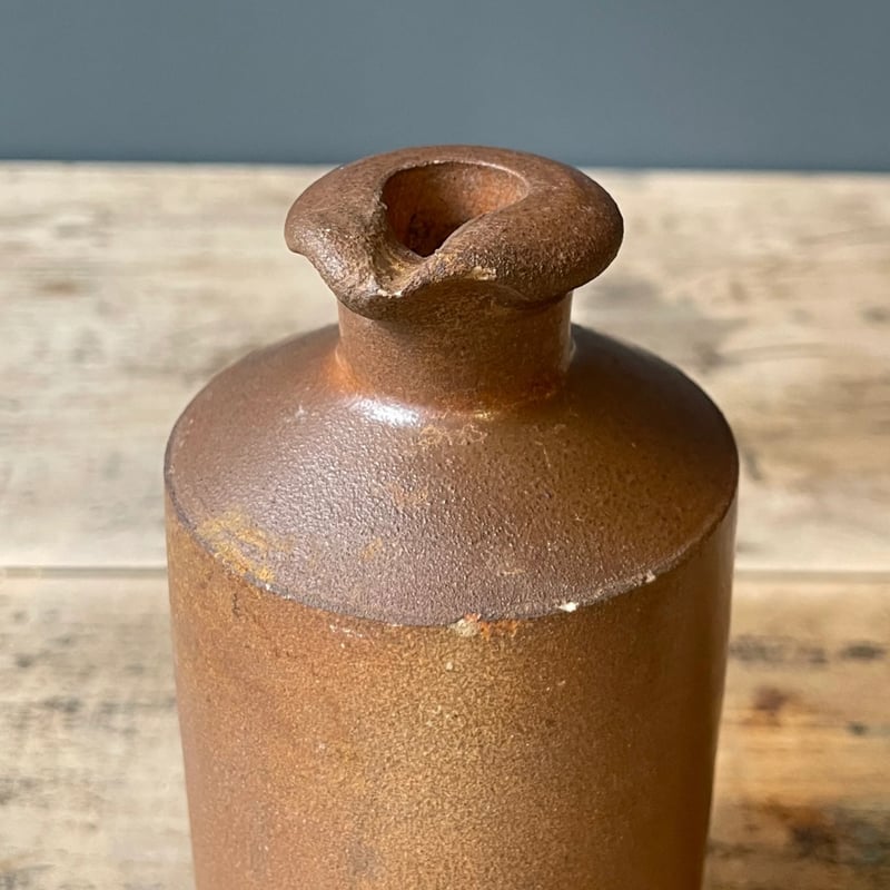 ブラウン陶器ボトル イギリスアンティーク ③ | OGISHIMA COFFEE ブラウン陶器ボトル イギリスアンティーク ③ | OGISHIMA COFFEE