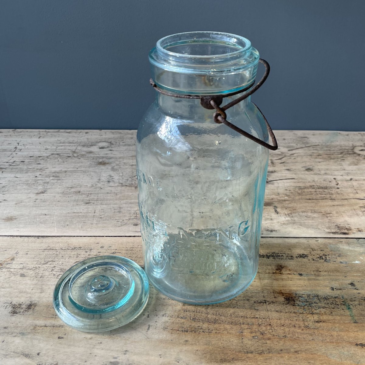 イギリスアンティーク純銀バニティジャーガラス便