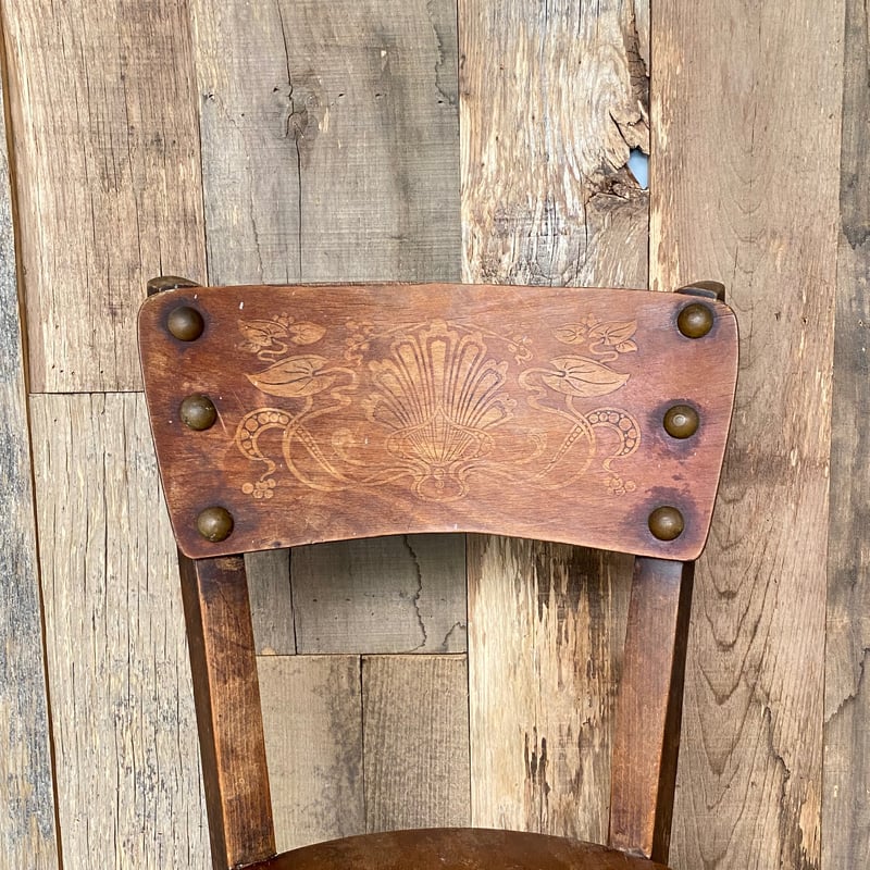 【美品】フランス製 アンティークチェア 彫刻ダイニングチェア 稀少品　1️⃣ 美しい透かし彫り 猫脚テーブル・チェア6脚セット 64880 アンティーク