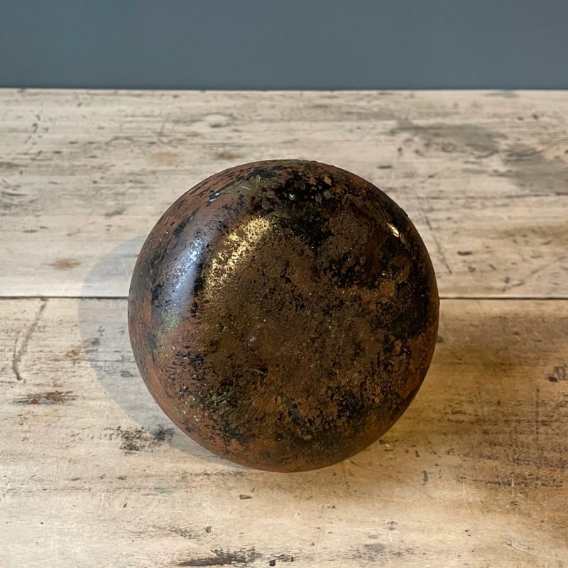 レトロな鋳物の一輪挿し レトロな鋳物の一輪挿し