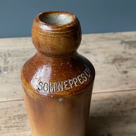 ブラウン陶器ボトル　イギリスアンティーク　⑤