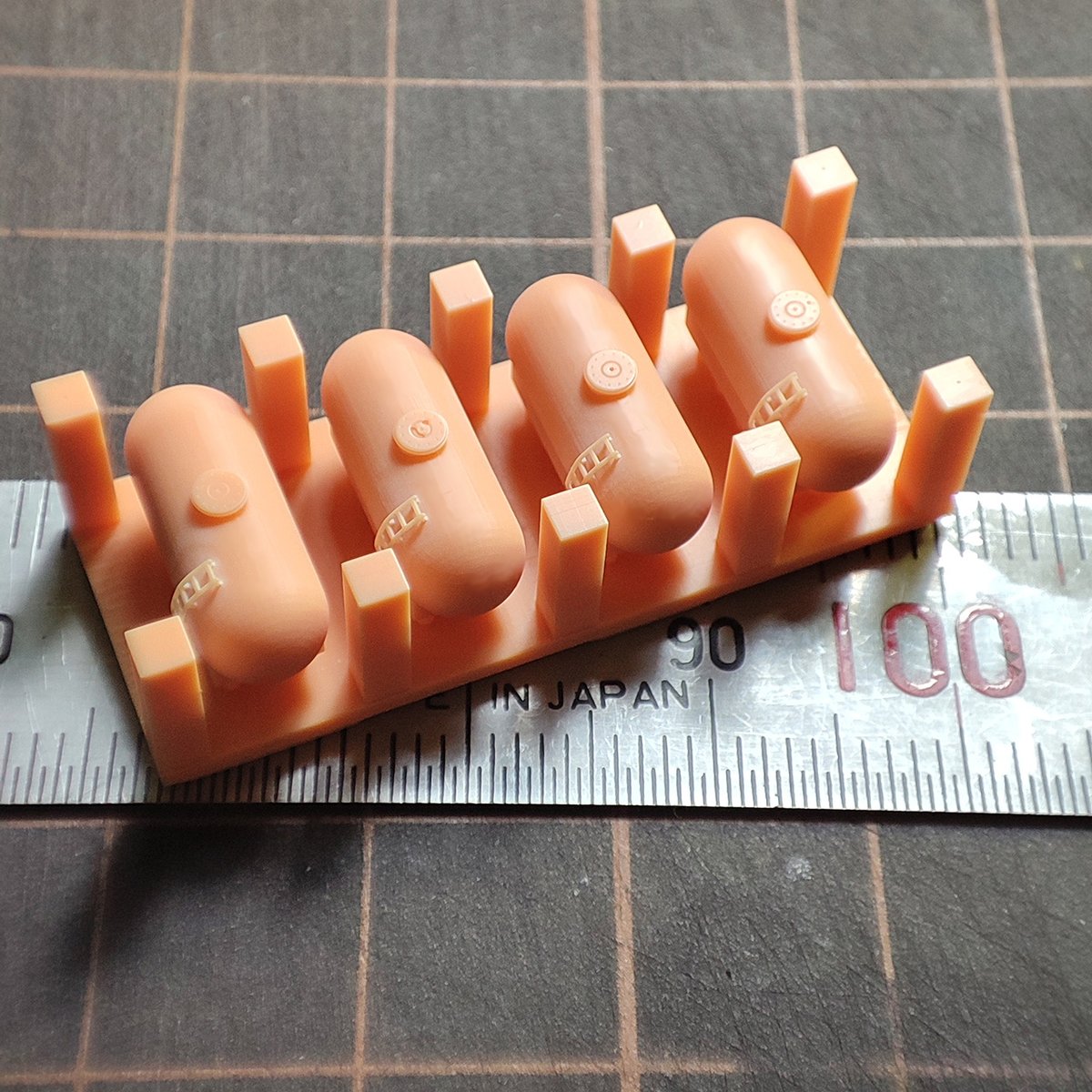 1/700 燃料タンク NW70019 rdzdsi3 1/700 燃料タンク NW70019 rdzdsi3 1986 YAMAHA FAZER FZX700