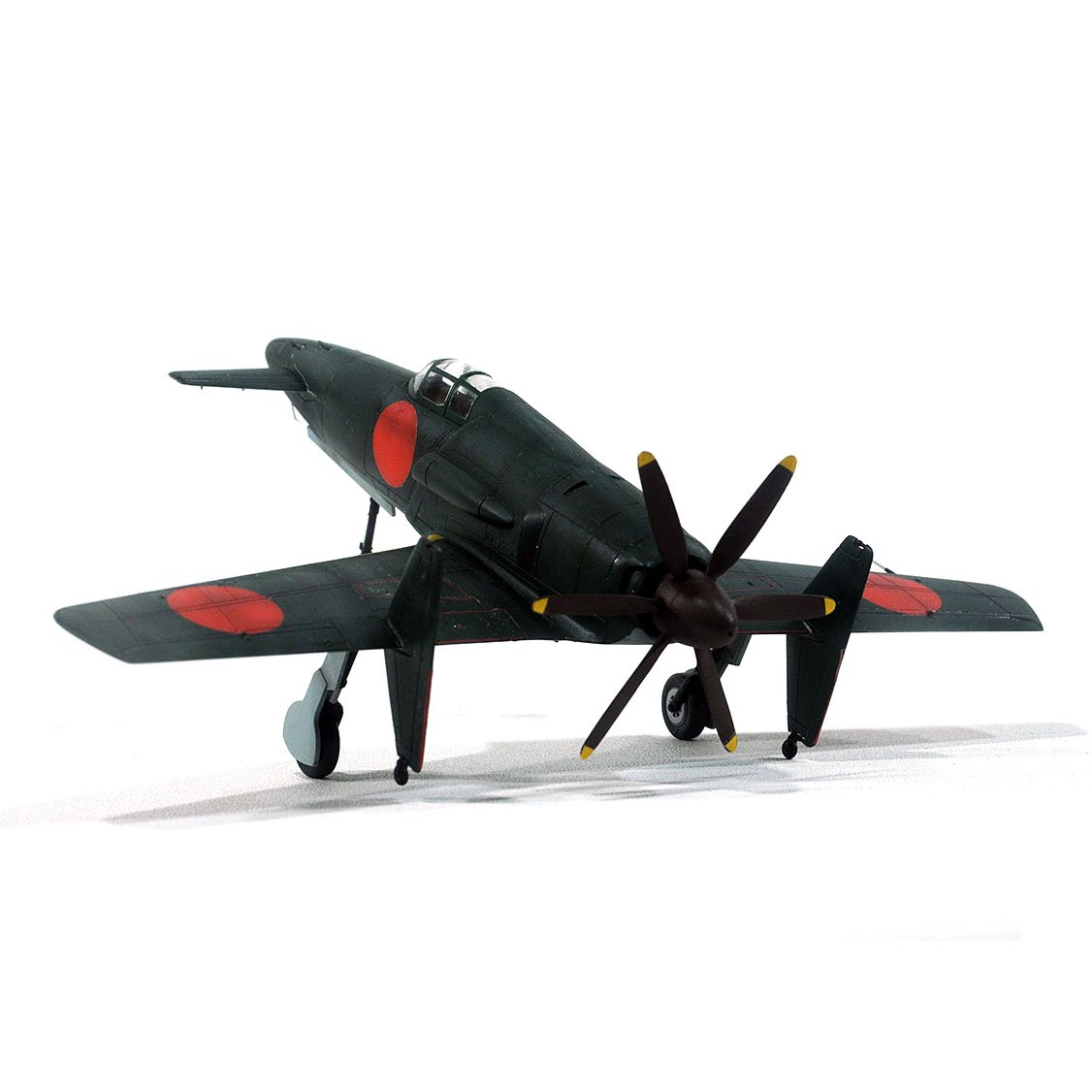 ハセガワ 1／ 48 九州 J7W1 局地戦闘機 震電JT22 完成品 Amazon | ハセガワ 1/48 日本海軍 九州 J7W1 局地戦闘機 震電