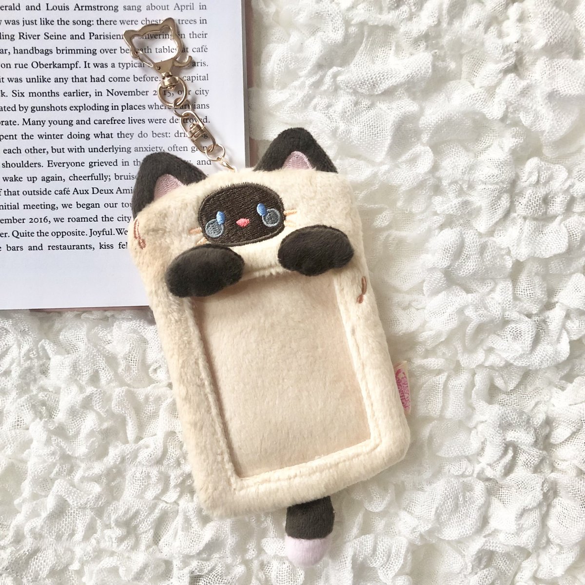 GIRL PLAYS アニマルトレカケース 着ぐるみ猫シリーズ 【AT46