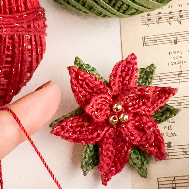 にこる様■オーダー＊ポインセチア＊レース 編み モチーフ■ にこる様□オーダー＊ポインセチア＊レース 編み モチーフ□ 歩