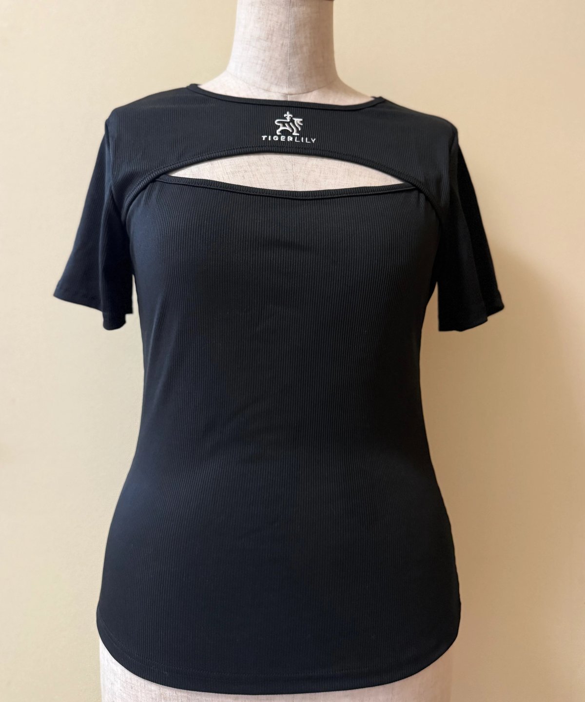 女虎トップス（半袖ver） | TIGER LILY