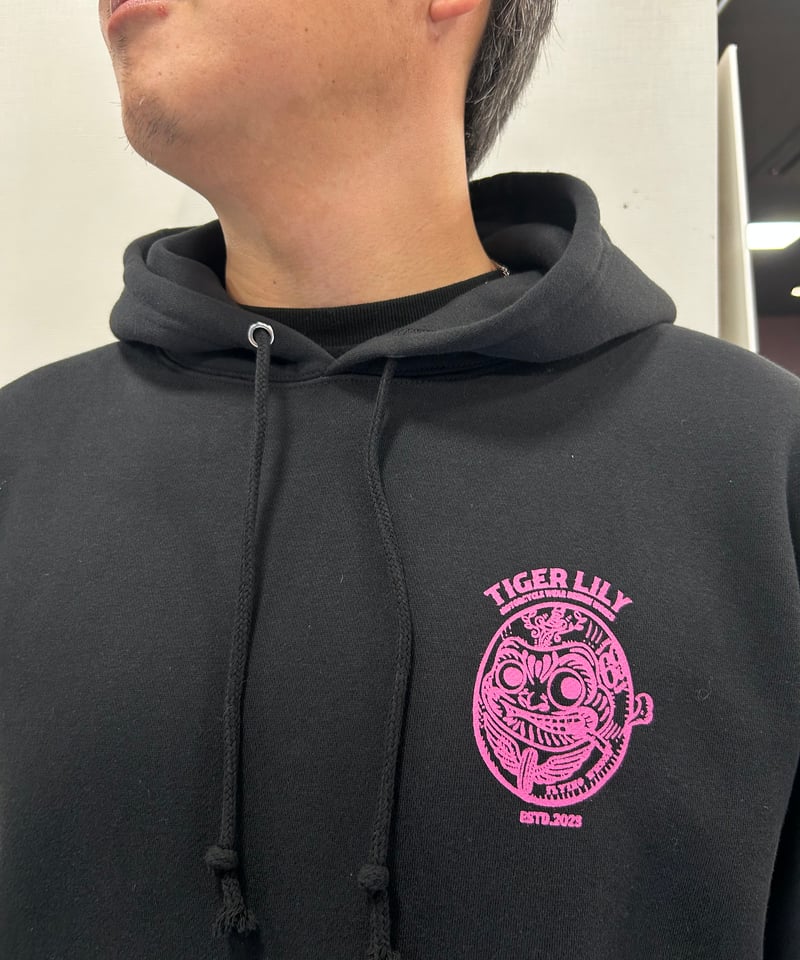 うる虎はっぴぃ裏起毛パーカー | TIGER LILY