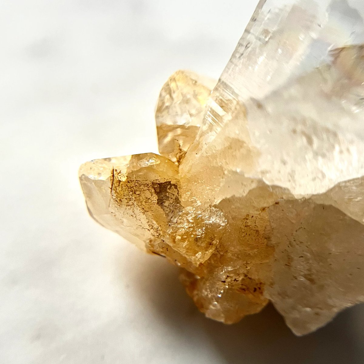 パキスタン スカルドゥ産 ライトゴールデンヒーラーポイント パキスタン スカルドゥ産 ライトゴールデンヒーラーポイント