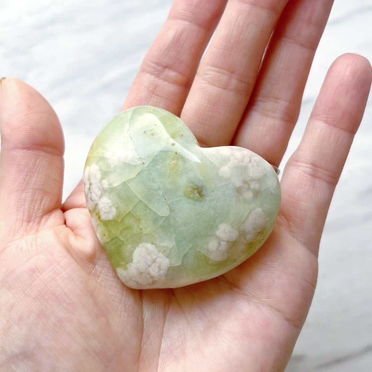 天然石グリーンアゲート瑪瑙ぷっくりハート台座付き⭐️1395