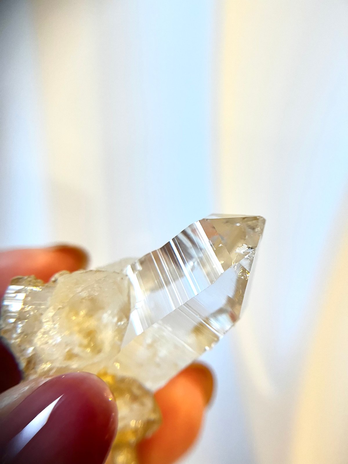 高品質スカルドゥ産ゴールデンヒーラー水晶01・ルチル・虹◯Quartz