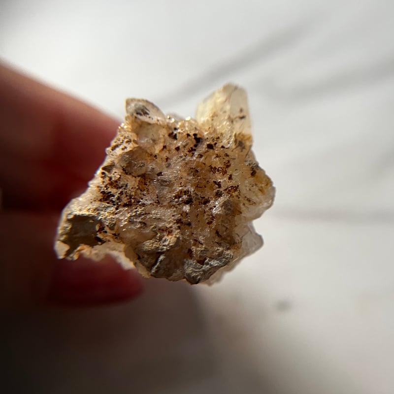 高品質スカルドゥ産ゴールデンヒーラー水晶01・ルチル・虹◯Quartz