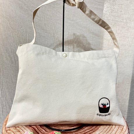 姫♡PICNIC刺繍　キャンバスサコッシュ