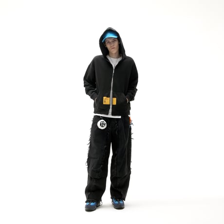 FILE_2025_4_ZIP_FILE_HOODIE_BLACK