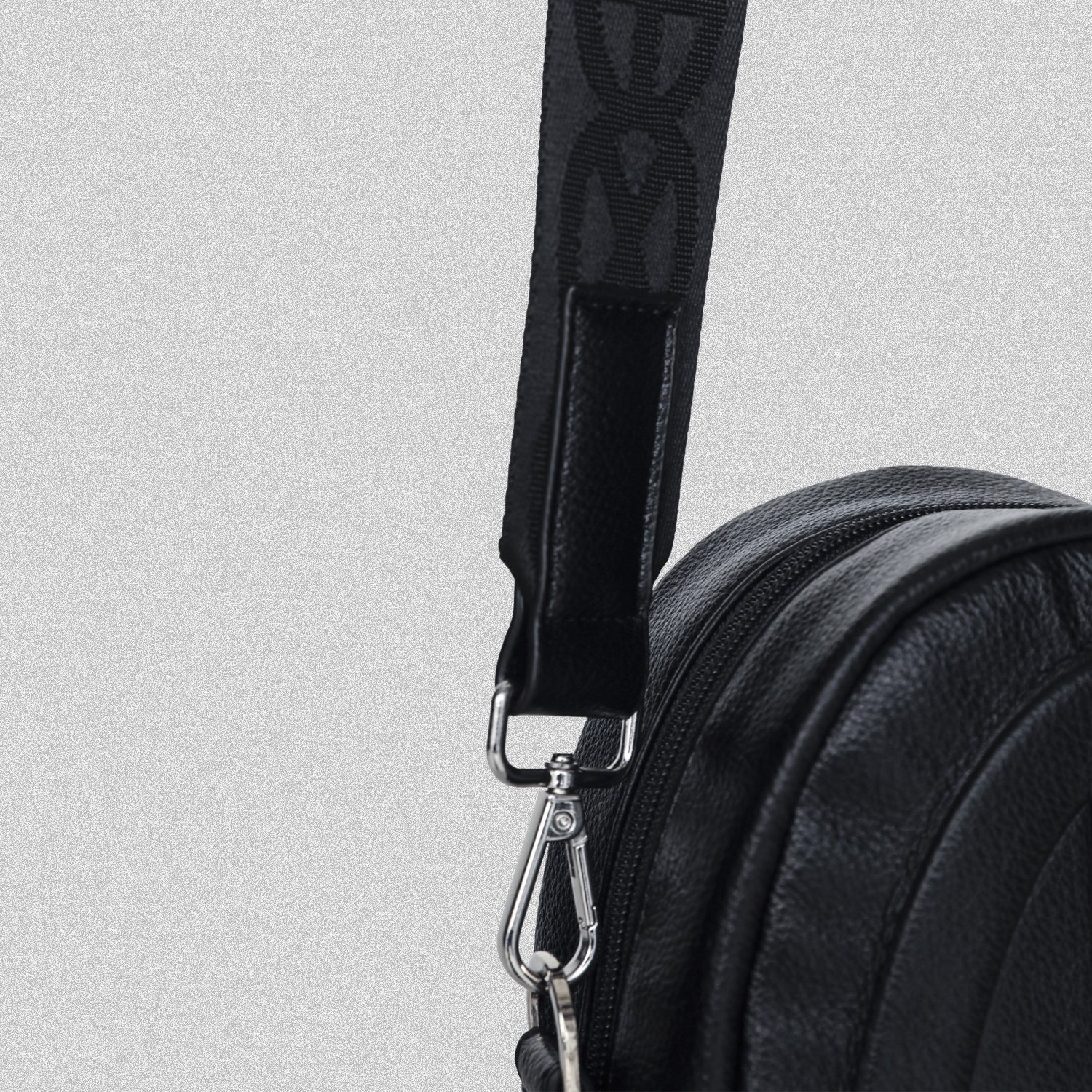 FILE_2023_3_DO_EYE_BAG_BLACK | CODE47L