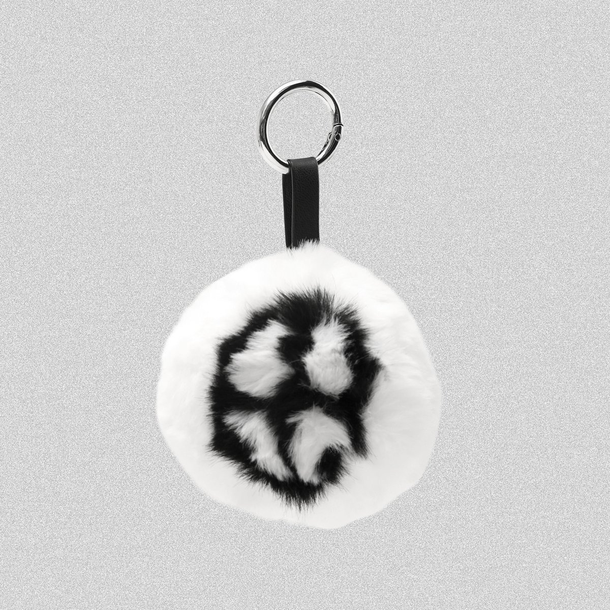 FILE_2025_4_FUR_KEY_RING_+_WHITE | CODE47L
