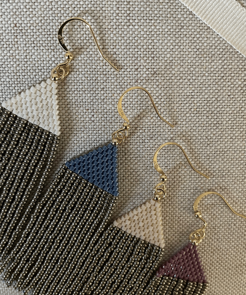 14kgf> ピアス モロッカン フリンジ (white) ※イヤリング交換可能 | Tra