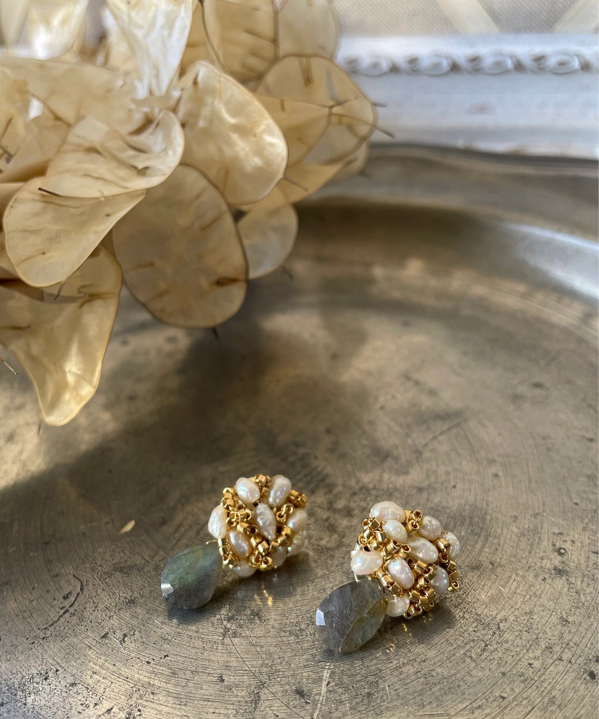 チタンポスト&サージカルステンレス> ラブラドライト 雫ピアス