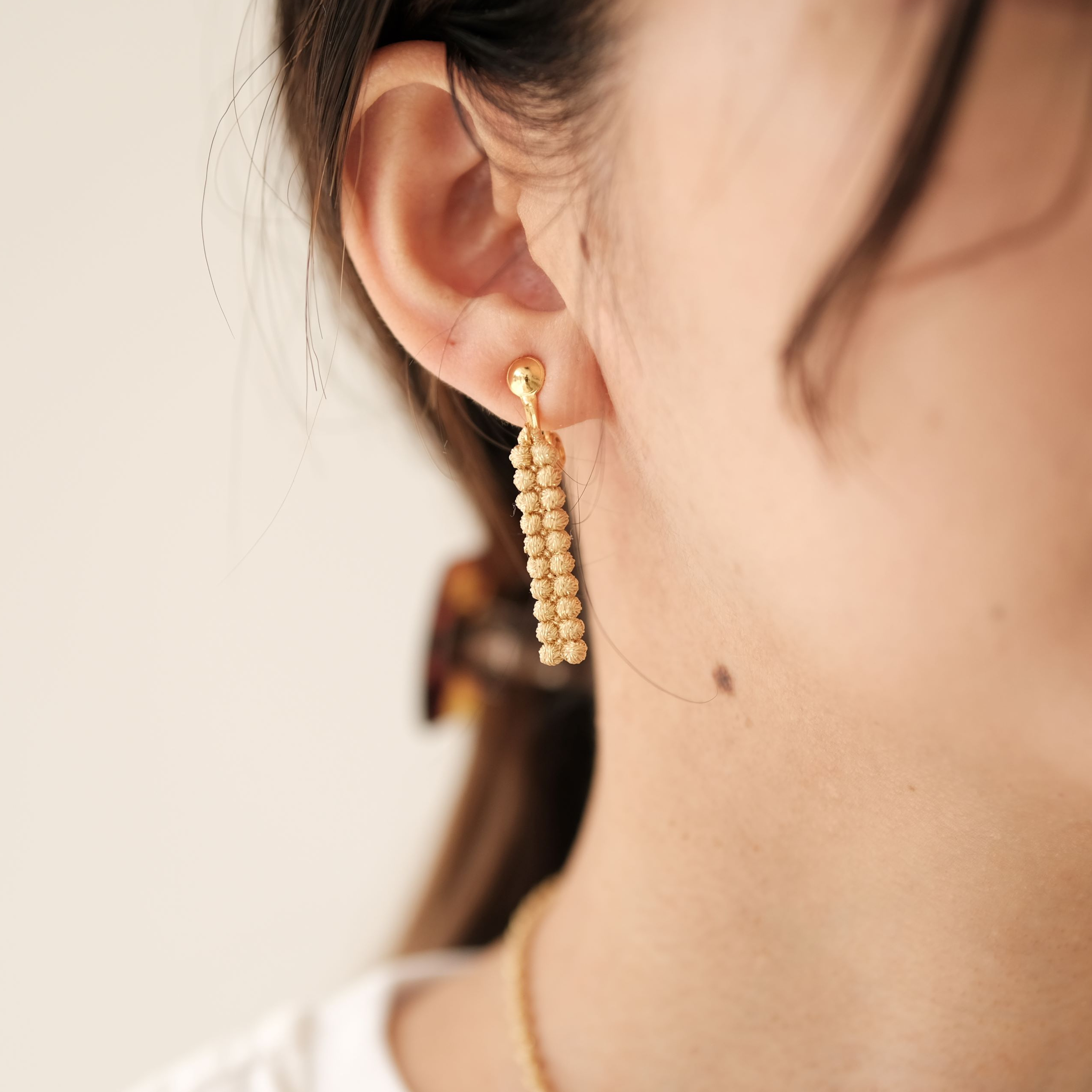 【ほぅ】＊SALE＊彫刻ドロップシェル大粒イヤリング リニューアル】ドロップ ピアス / イヤリング | トリプル・オゥ公式