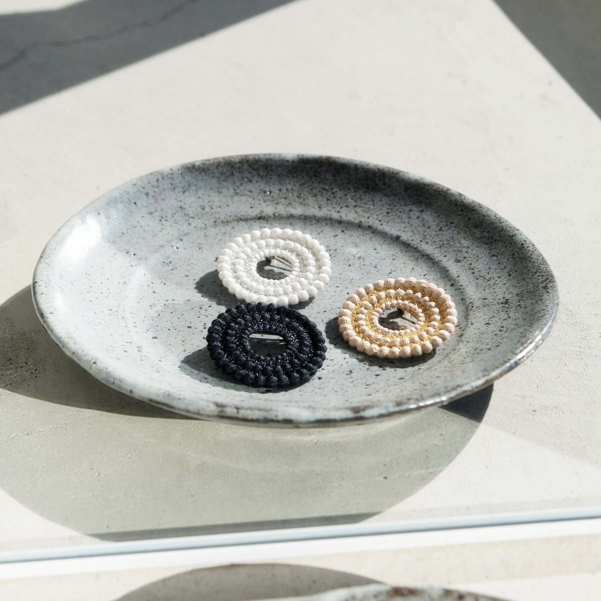 ディスクブローチ | トリプル・オゥ公式オンラインストア