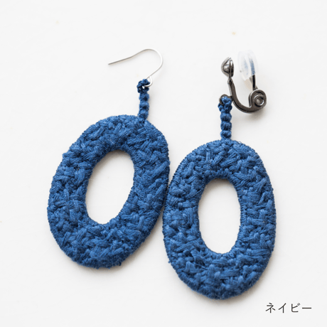 オーバル ピアス / イヤリング